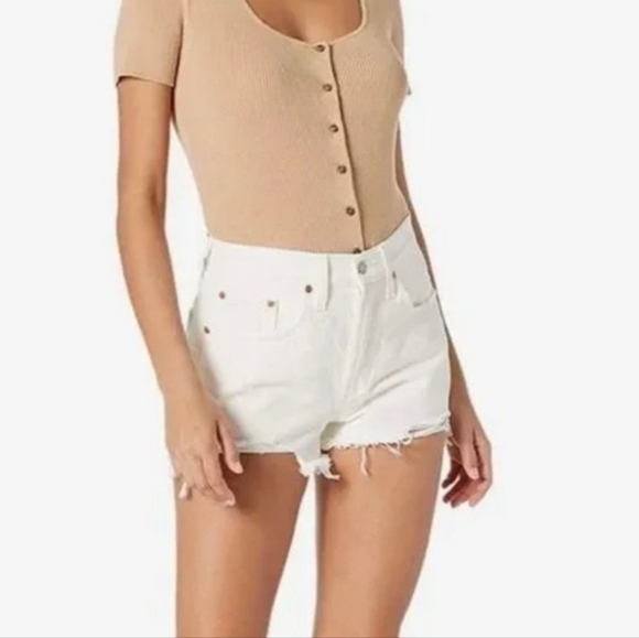 Levi's 501 White‎ High Rise Jean Shorts Size 29 - Picture 1 of 7